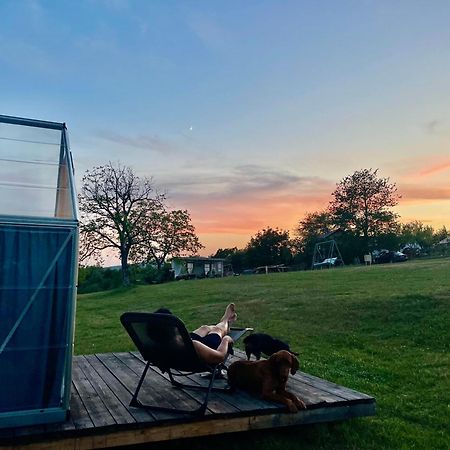 Langaland Glamping 호텔 Susenii Birgaului 외부 사진