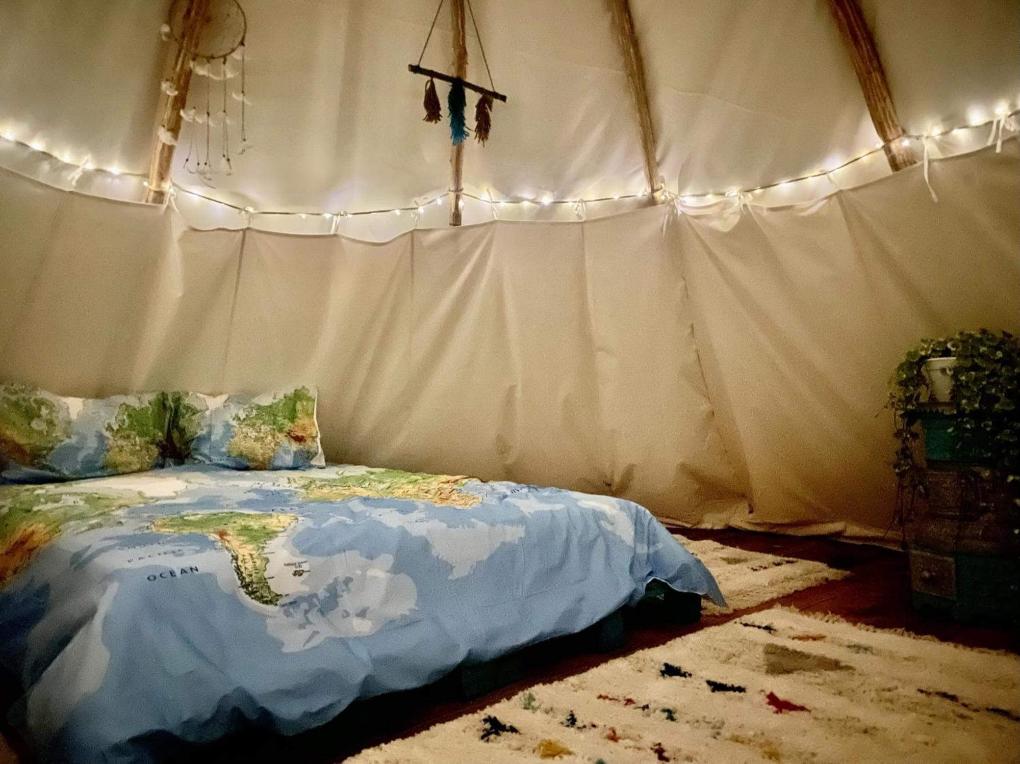 Langaland Glamping 호텔 Susenii Birgaului 외부 사진