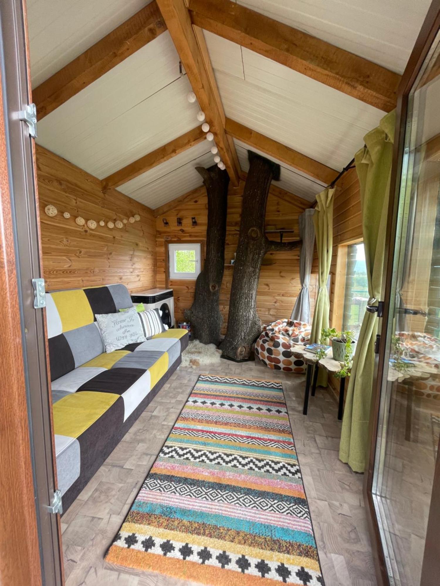 Langaland Glamping 호텔 Susenii Birgaului 외부 사진