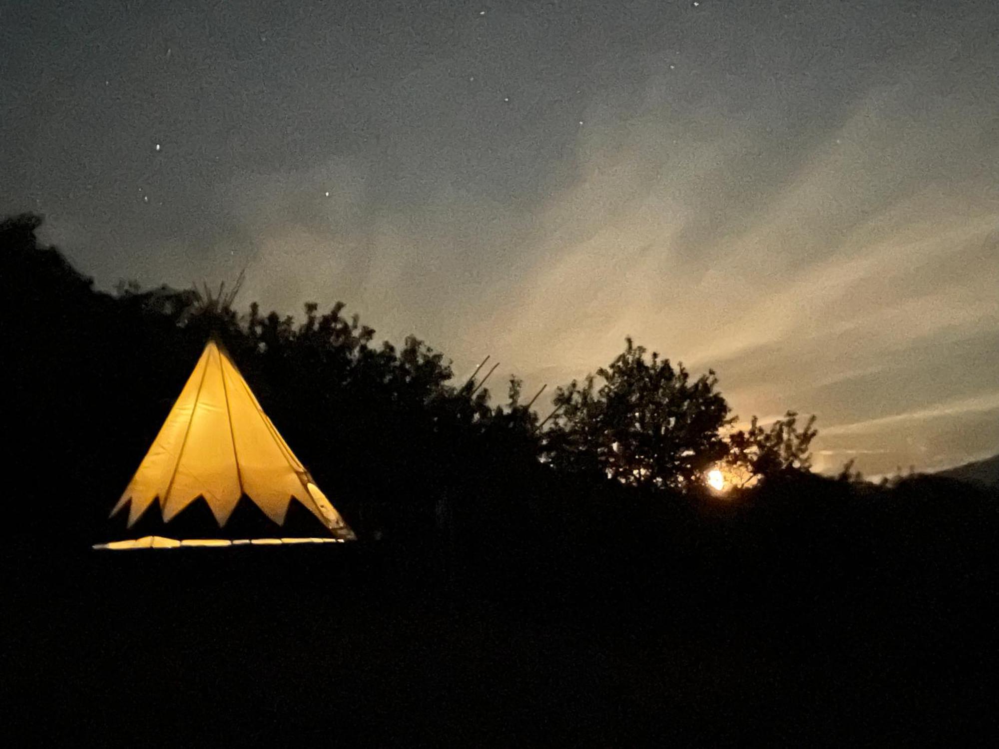 Langaland Glamping 호텔 Susenii Birgaului 외부 사진